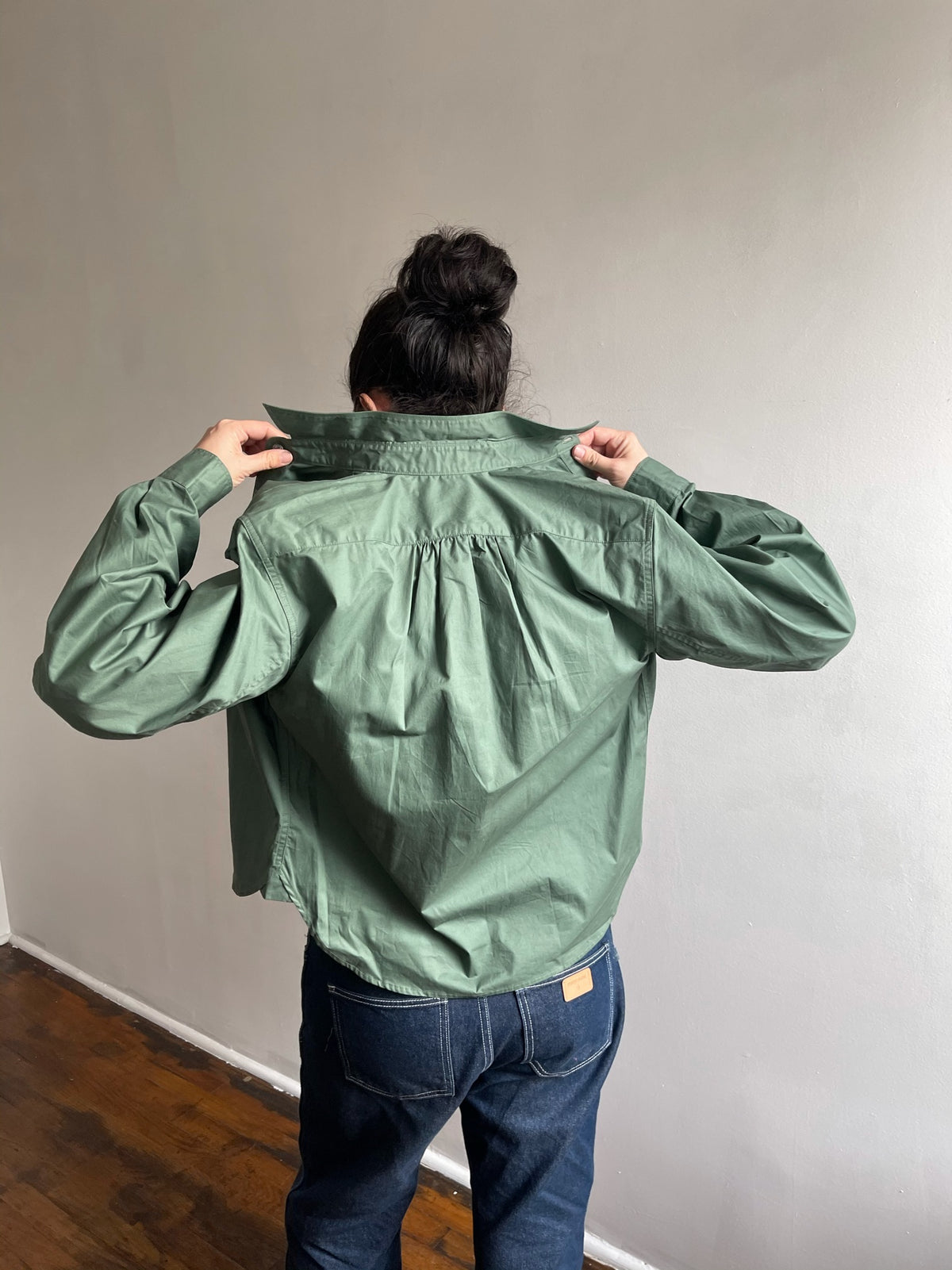 DOUBLE V SHIRT