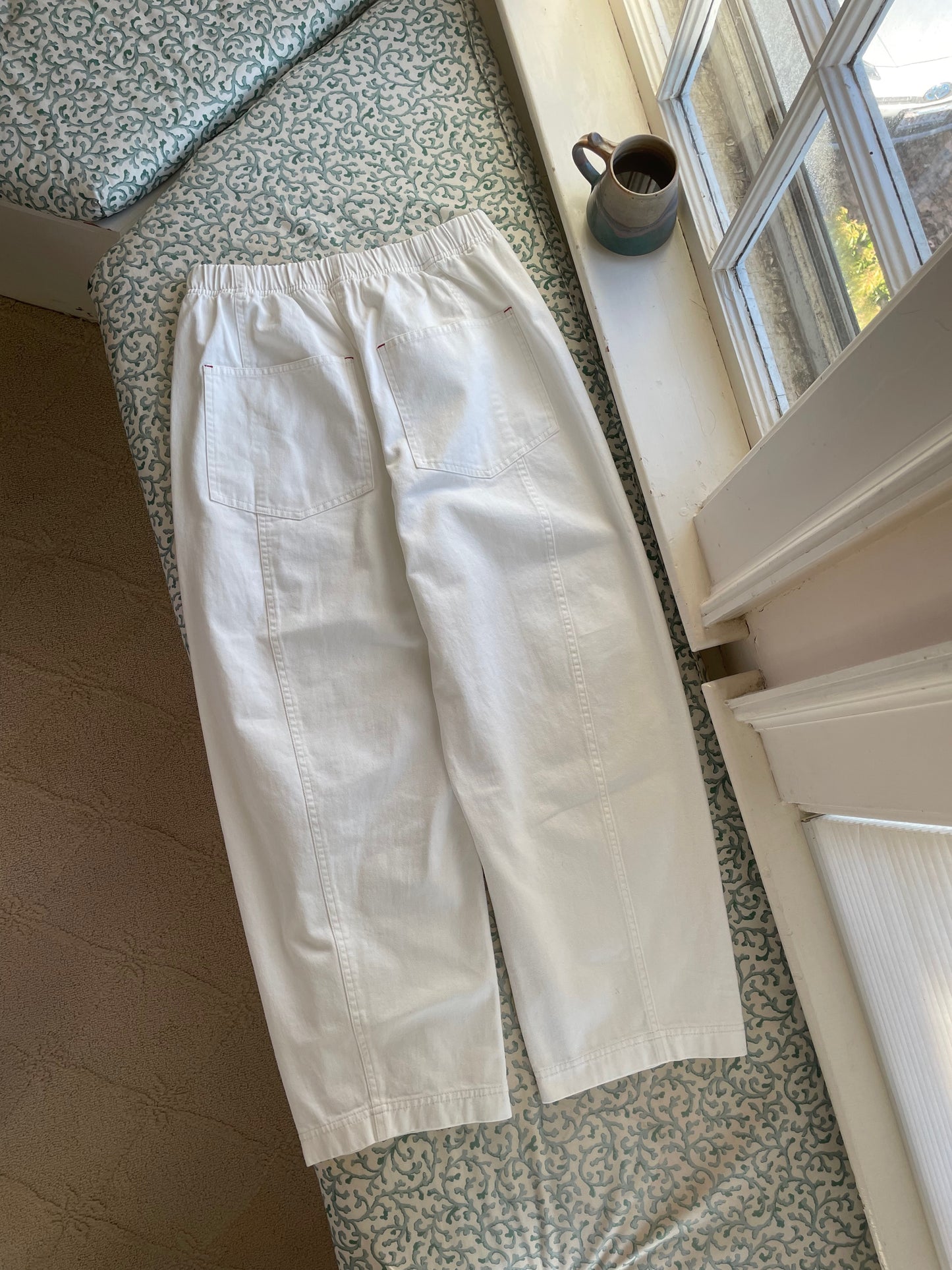 JANUS ORIGINAL white