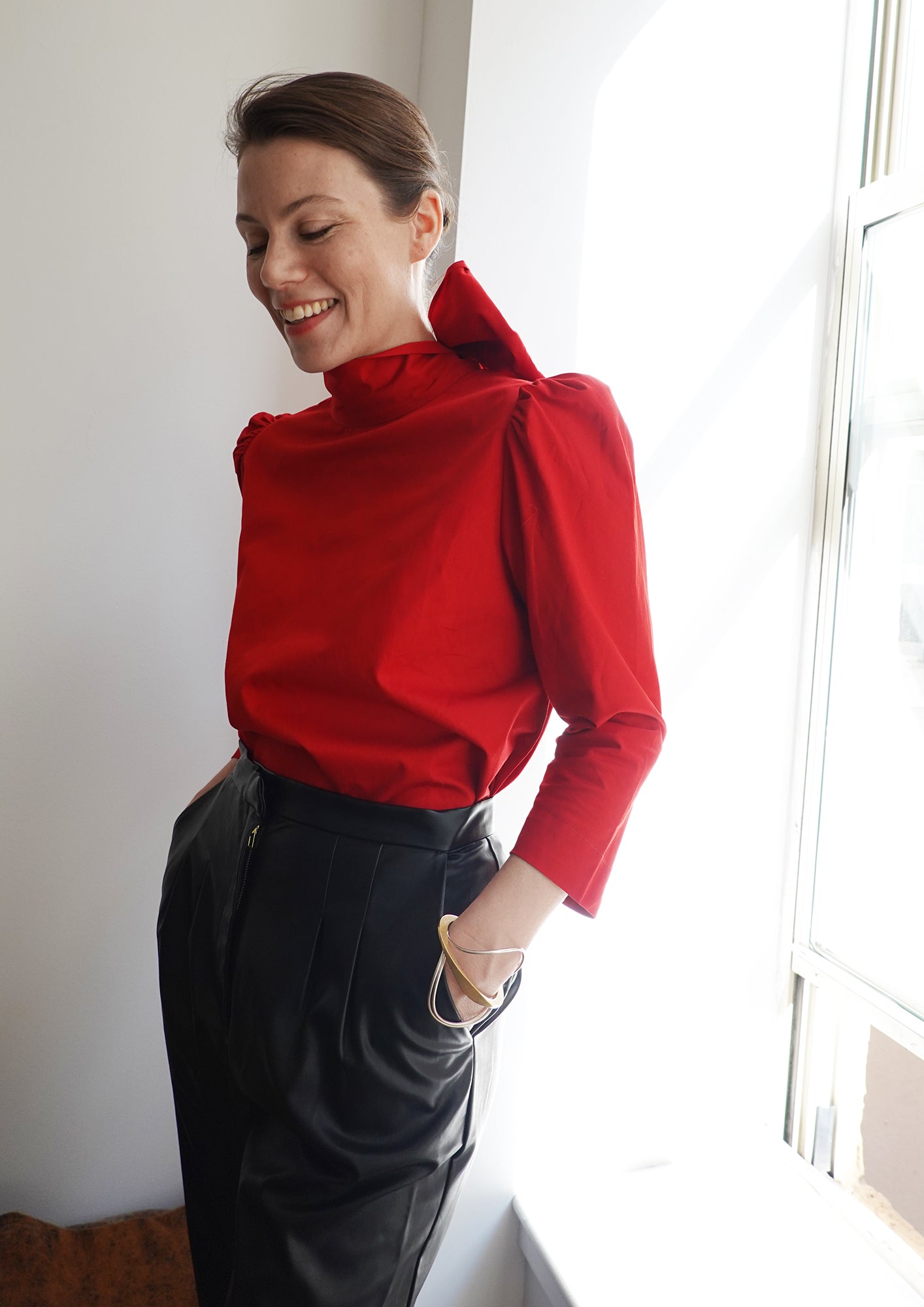 CHELSEA REVERSIBLE BOW TOP crimson
